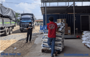 dich-vu-van-chuyen-bot-nhua-pvc-di-lao-cua-da-nang-trucking